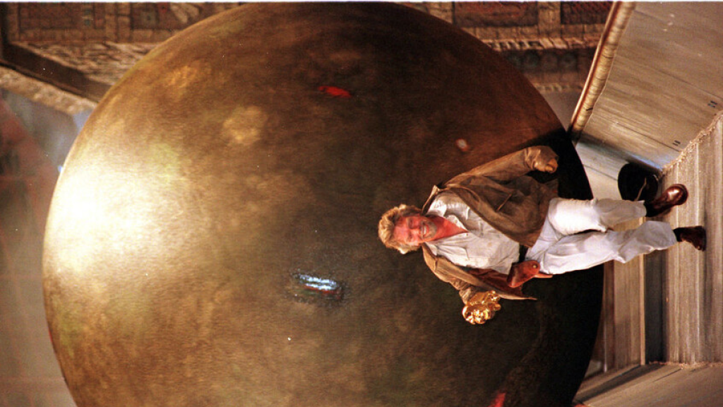 إصابة موظف في 