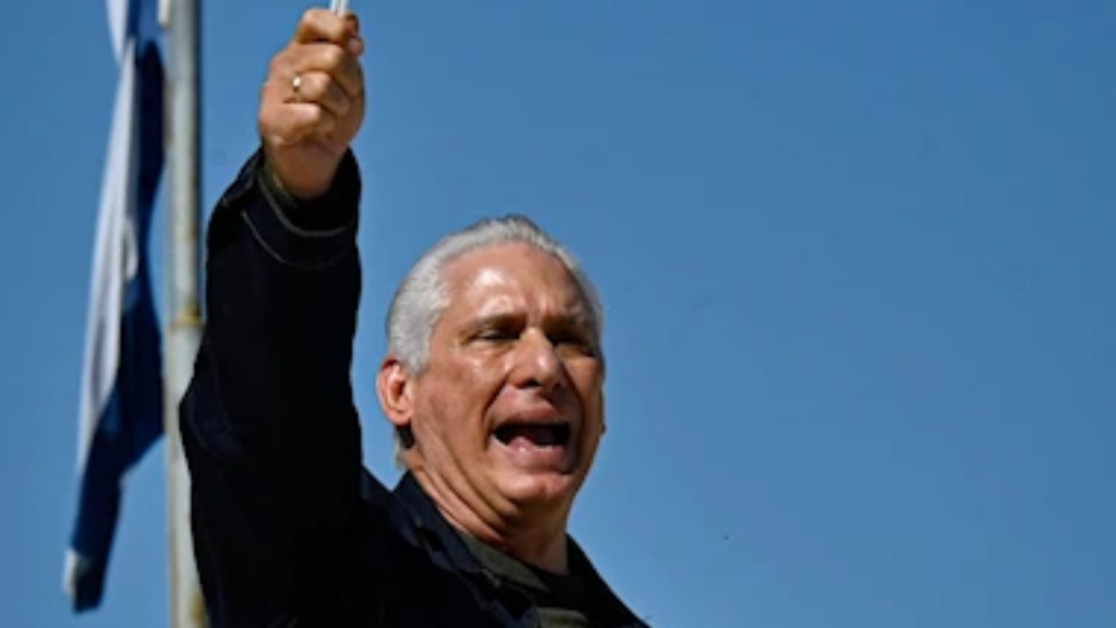 الرئيس الكوبي يدعو أميركا اللاتينية إلى «رصّ الصفوف»