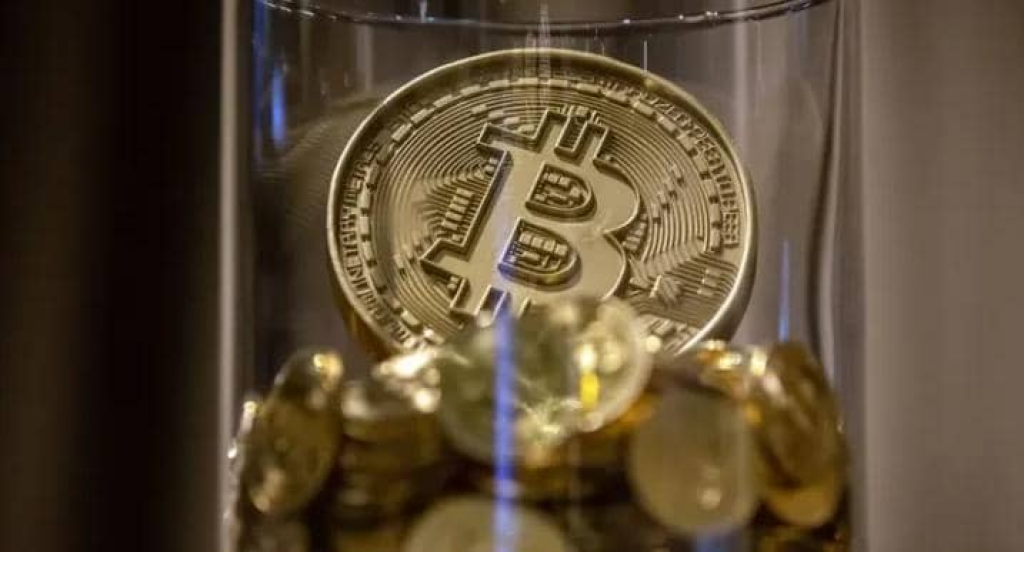 بتكوين ترتفع لأعلى مستوى في 3 أسابيع 