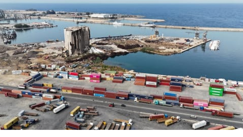 مرفأ بيروت يستعيد موقعه الوطني والإقليمي