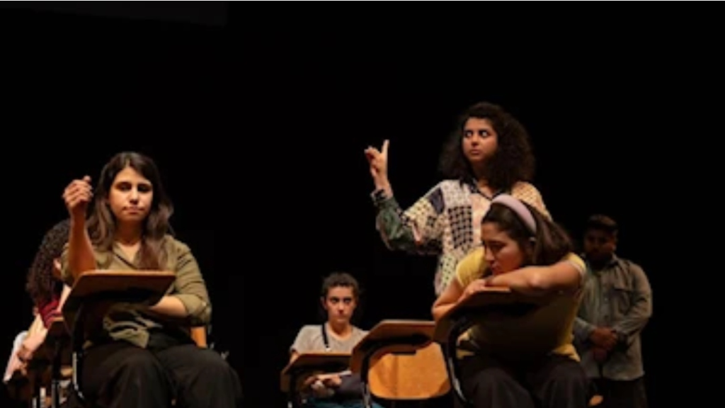 مواهب شابة تقتحم الخشبة