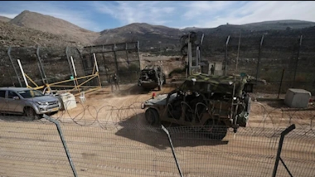 «أكسيوس» عن مسؤول إسرائيلي: محادثاتنا مع سوريا في باريس «إيجابية»