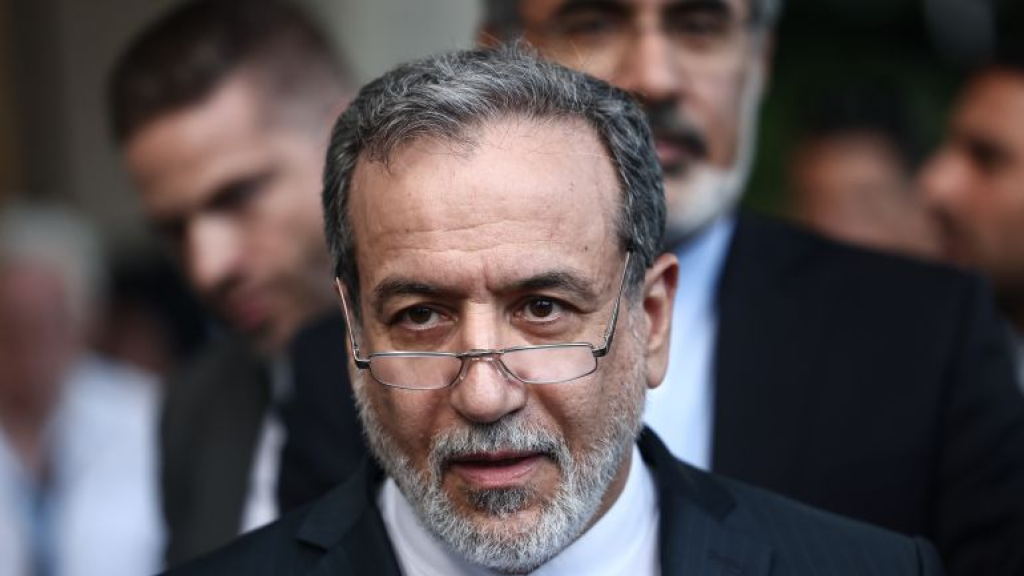 من بيروت... عراقجي: إسرائيل تنتهك التزاماتها