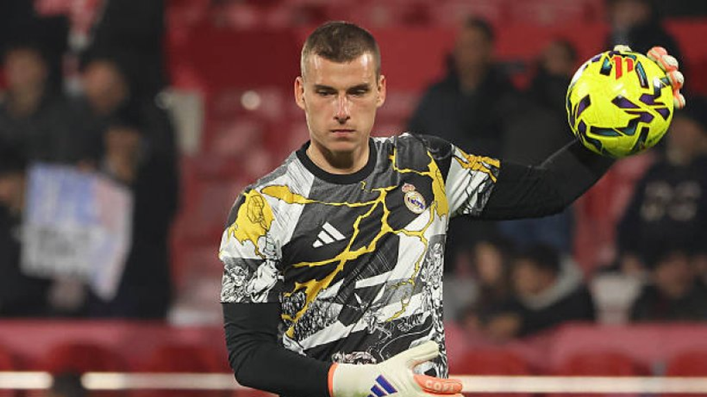 أندية البريميرليج تتنافس على ضم حارس ريال مدريد