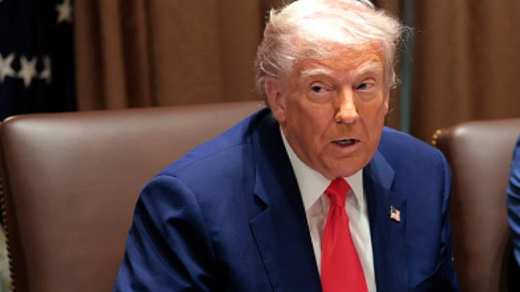 ترمب: نفط فنزويلا في طريقه إلينا.. وسنعمل على دمج اقتصادها معنا