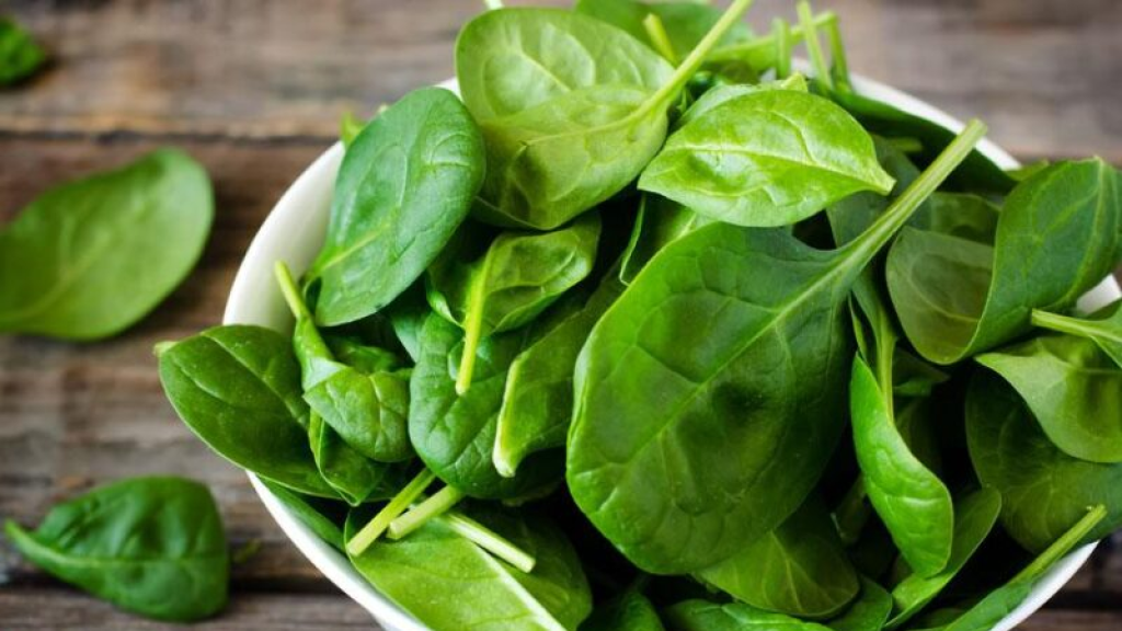 تحويل أوراق السبانخ إلى نسيج قلب بشري نابض!