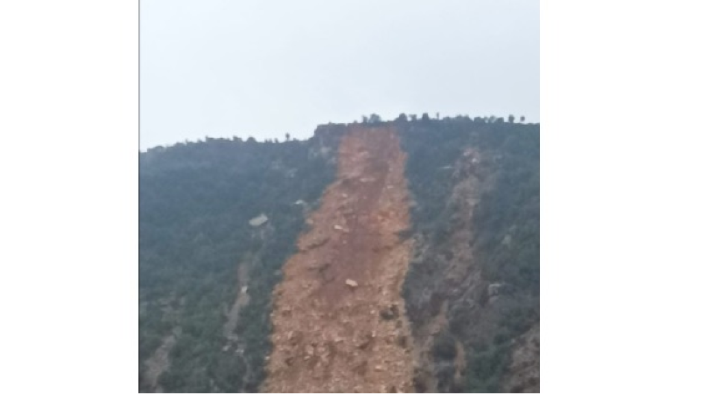 الأمطار أدت الى انهيار في جبل بساتين العصي ناحية بشتودار في أعالي قضاء البترون