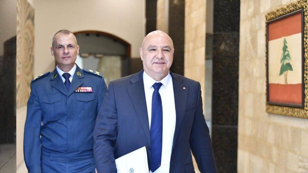 عون يدعو لتفعيل القطاع العام وإشراك المغتربين