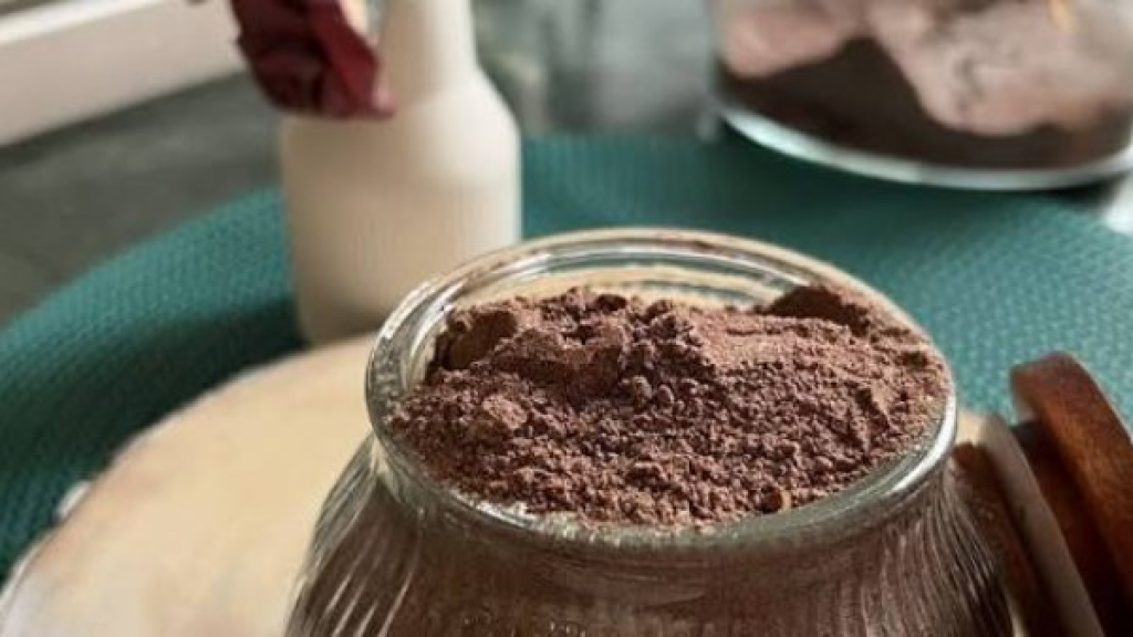 بودرة الهوت شوكليت في البيت .. استمتع بمشروب شتوي دافئ