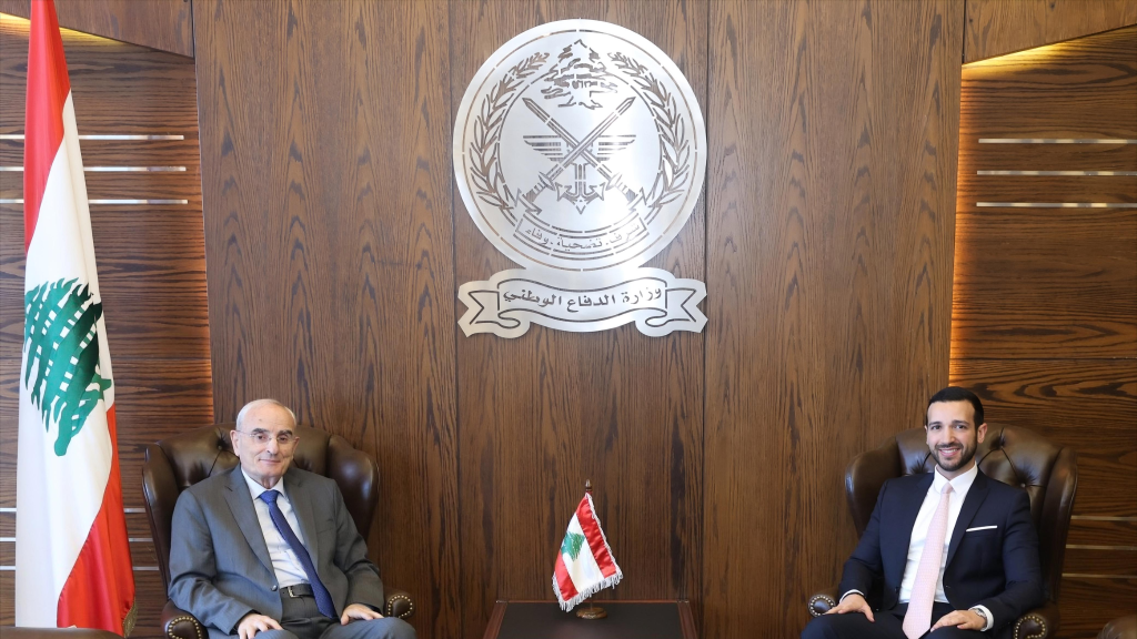 مجيد أرسلان يزور وزير الدفاع