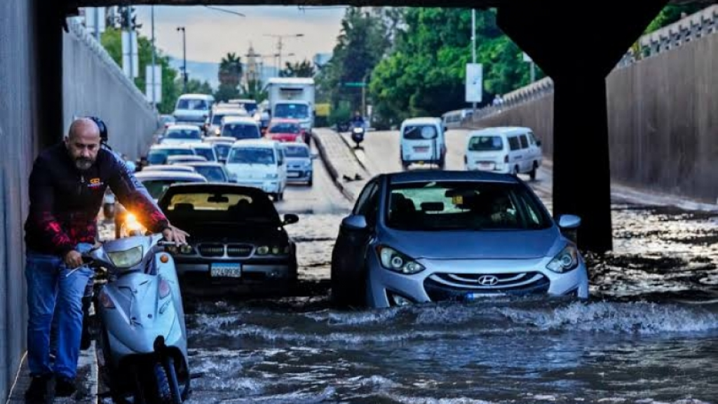 العاصفة مرّت من دون كوارث… 100 ملم أمطار والطرقات بقيت سالكة!!