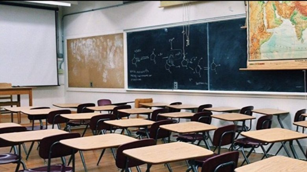 مع تجدّد العاصفة..وزيرة التربية تترك قرار إقفال المدارس لإداراتها