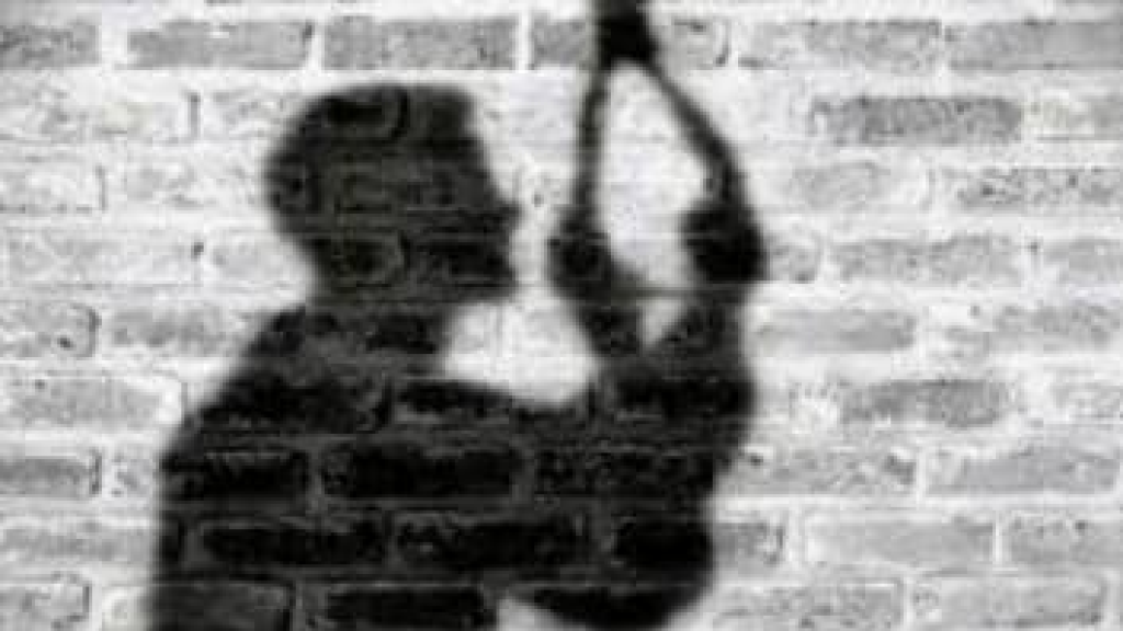 سجين يُنهي حياته في رومية… من هو ؟!