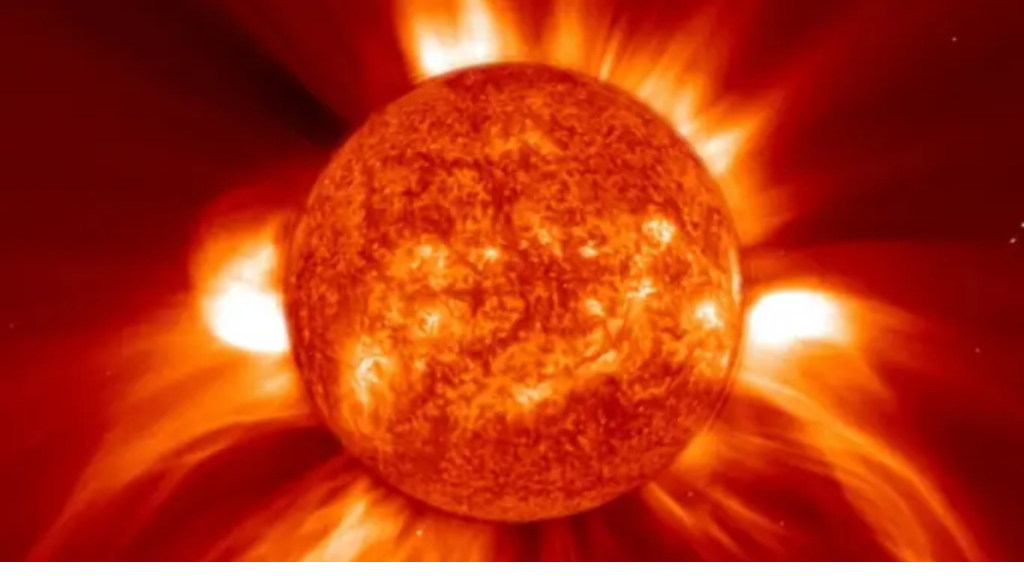الأرض تشهد أقوى عاصفة شمسية إشعاعية منذ ربع قرن