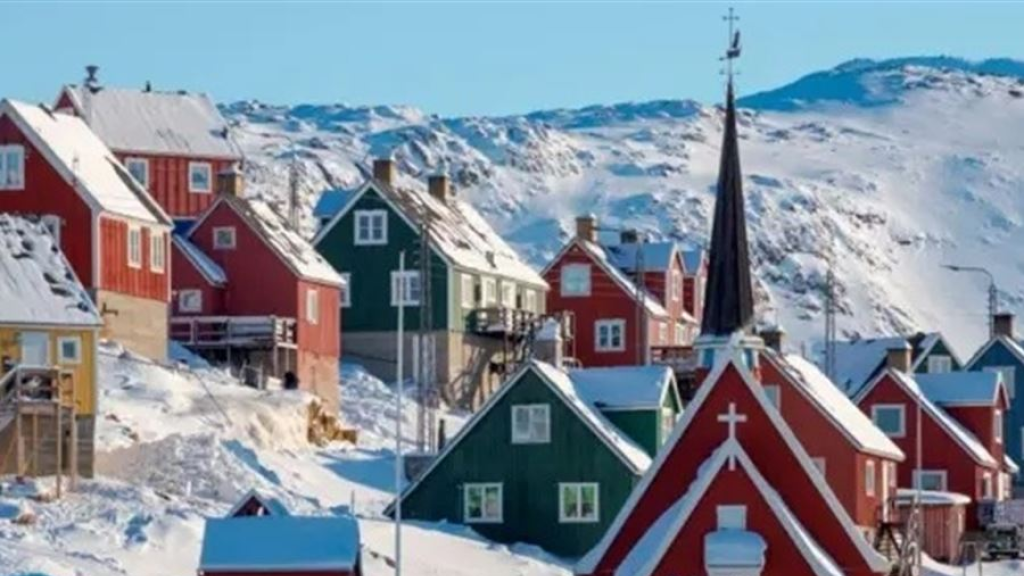 غرينلاند… الجليد يذوب ويشعل صراع حول النفوذ والموارد؟!