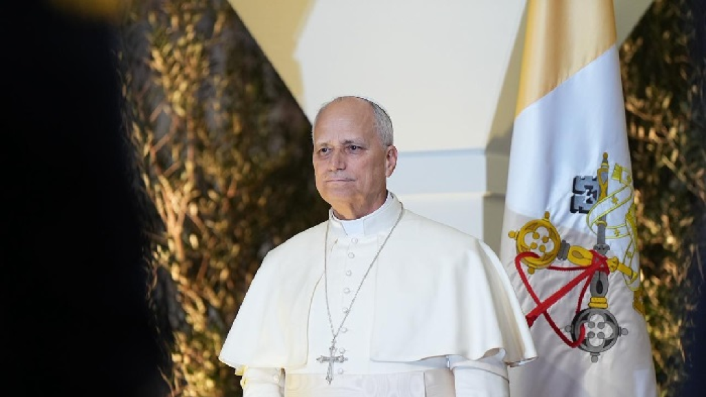 ترامب يدعو البابا لاوون لـ “مجلس السلام”