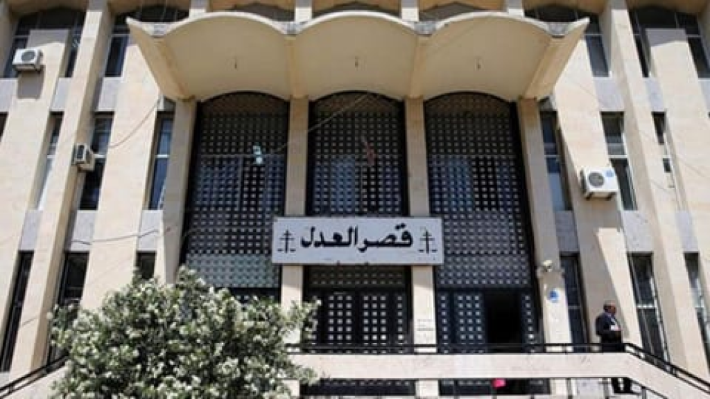 القضاة يلاقون اعتكاف المساعدين بعريضةٍ مطلبية وتحذير!