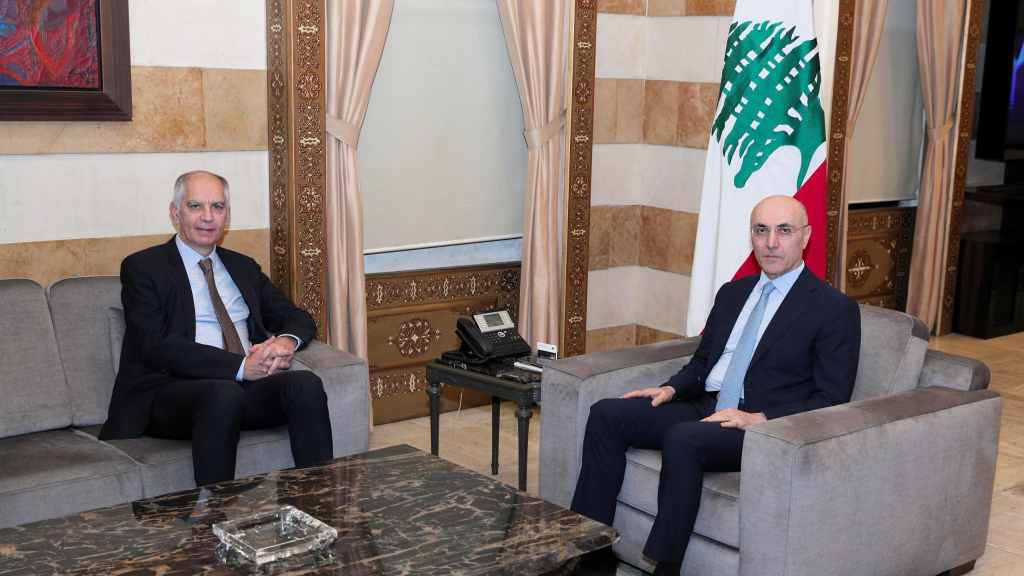 مؤتمر باريس بين وزير الداخلية والسفير الفرنسي