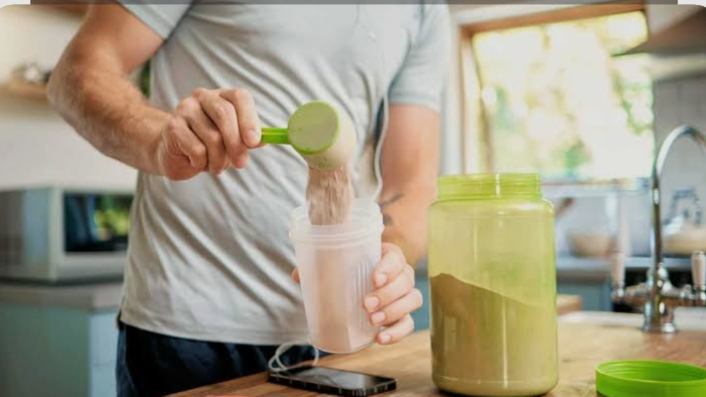 هل تساعد مخفوقات البروتين على إنقاص الوزن؟