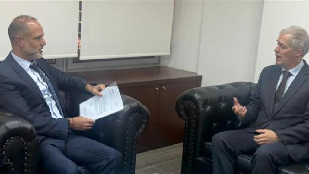 رسامني عرض مع سفير بلجيكا العلاقات الثنائية وتعزيز التعاون المشترك