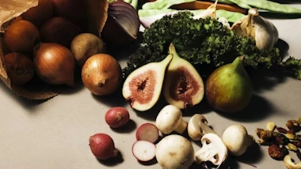 4 علامات تحذيرية تدل على أنك لا تتناول ما يكفي من الألياف