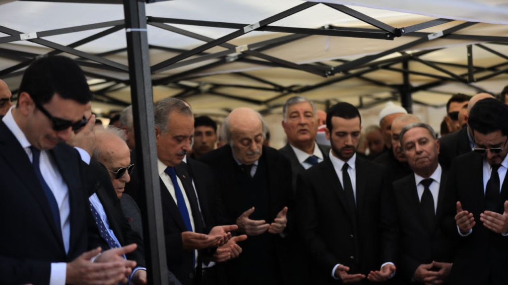 آل أرسلان وآل جنبلاط يشيّعون الأميرة نجوى مجيد أرسلان في مأتم مهيب