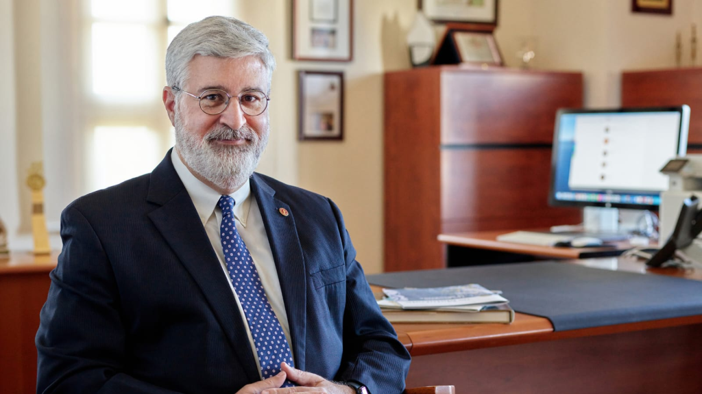 فضلو خوري ضمن قائمة الأكثر تأثيراً في علم الأورام عالمياً لعام 2025