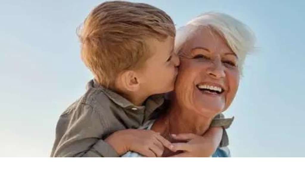 رغم الفوائد.. رعاية الأحفاد تزيد خطر الاكتئاب 