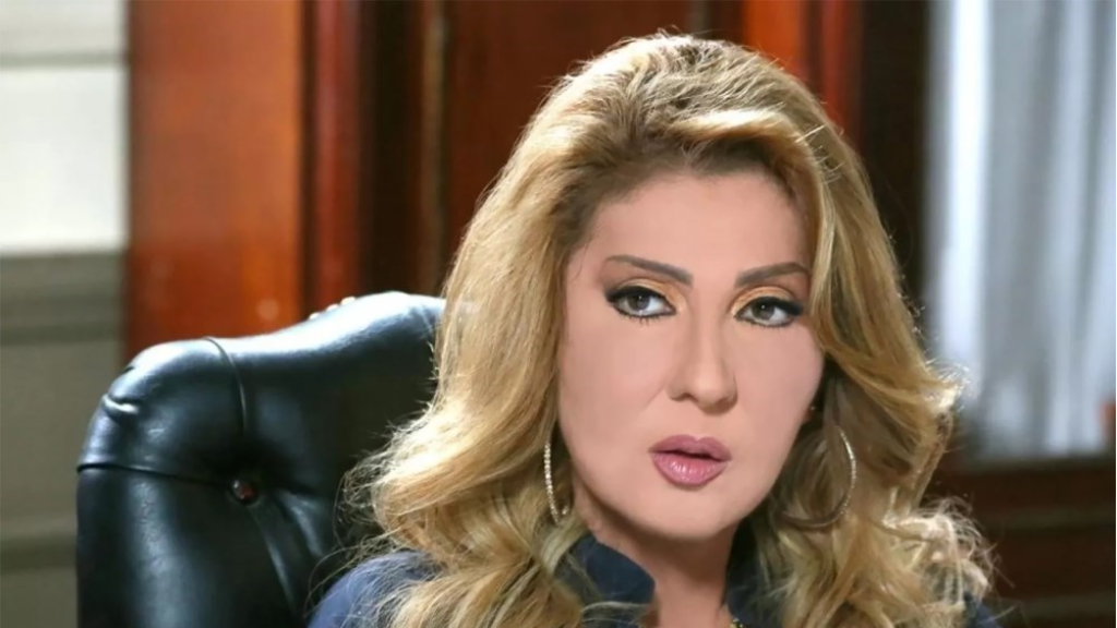 الإمبراطورة تستعيد البدايات… نادية الجندي تشعل الحنين بصورة نادرة من أرشيفها الفني