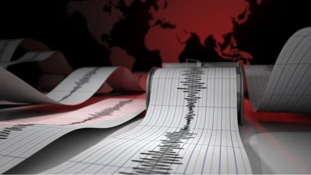 هزة أرضية في البحر مقابل الدامور