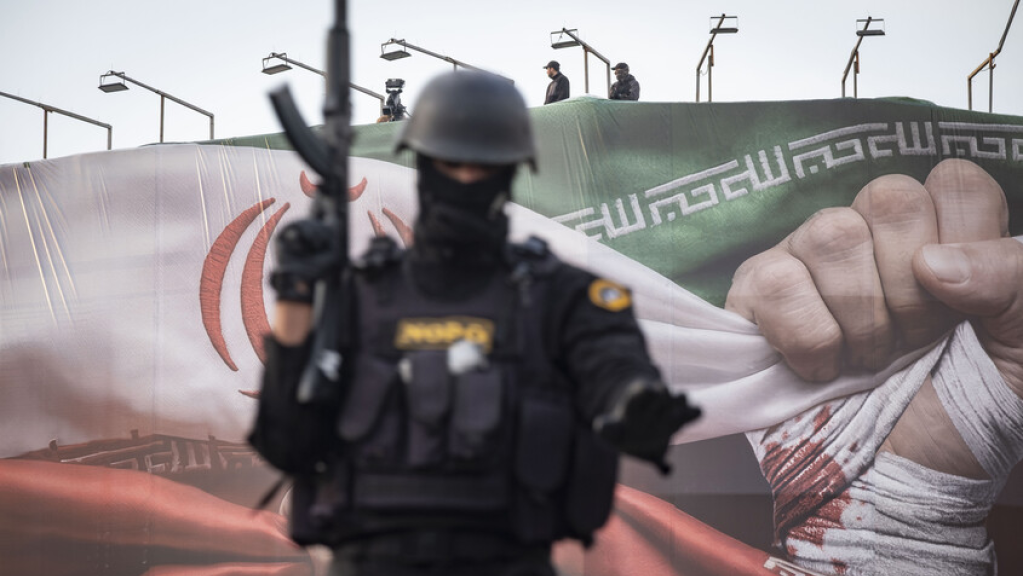 المتحدث باسم الجيش الإيراني يعلن عن الدول التي سيشملها نطاق الحرب في الشرق الأوسط