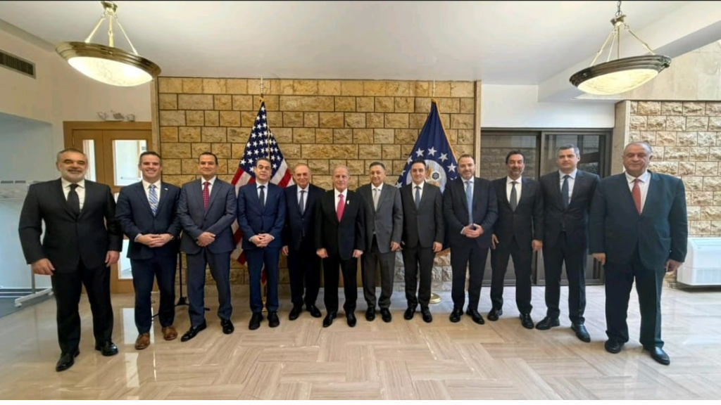 فريد البستاني وأعضاء لجنة الإقتصاد لبّوا دعوة السفير الأميركي.