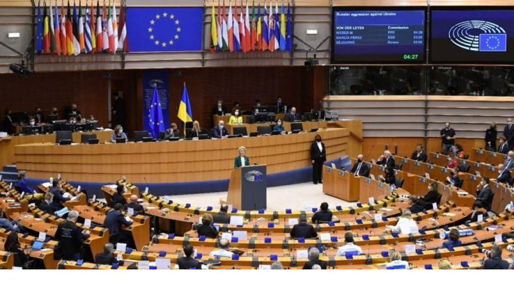 “الاتحاد الأوروبي”: سوريا غير آمنة لعودة اللاجئين