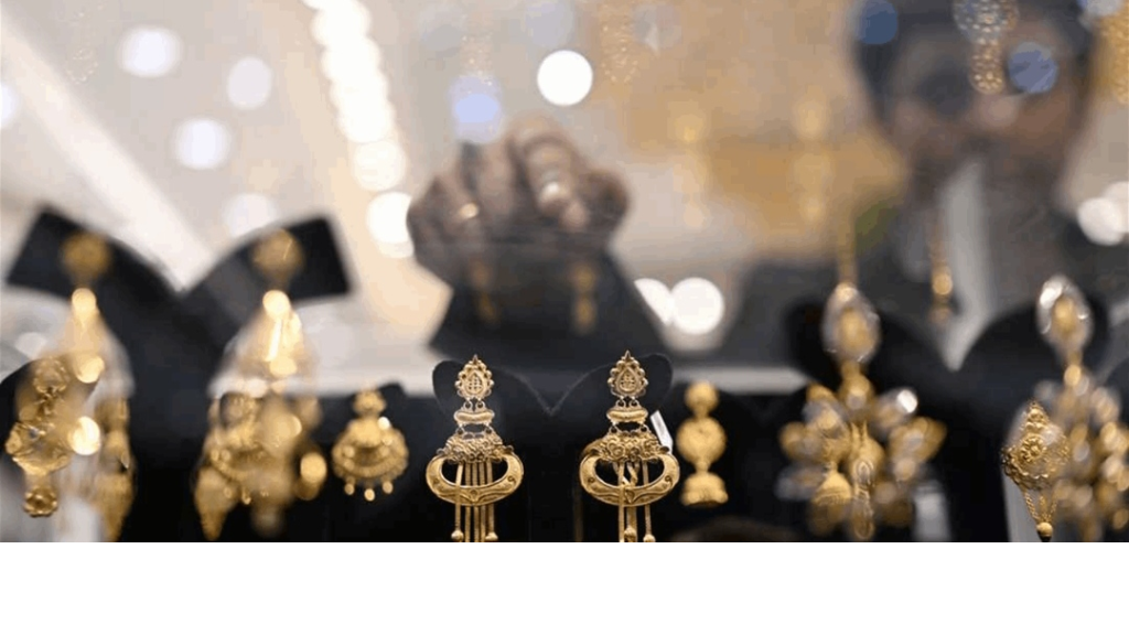 في بلد عربي.. توقف مفاجئ لحركة بيع وشراء الذهب