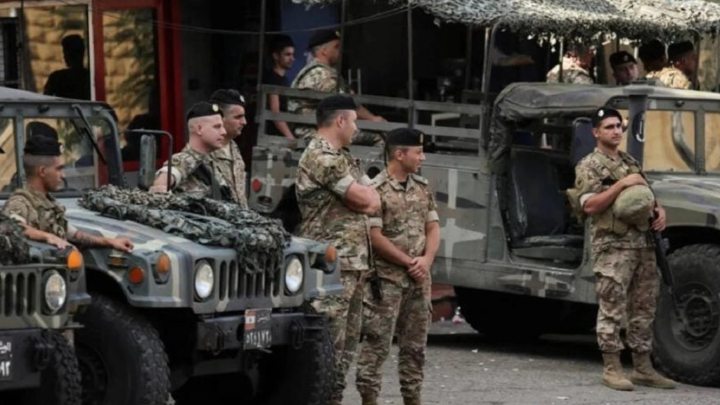 بالصور.. عصابة تنشط في مجال الاتجار بالأسلحة الحربية 