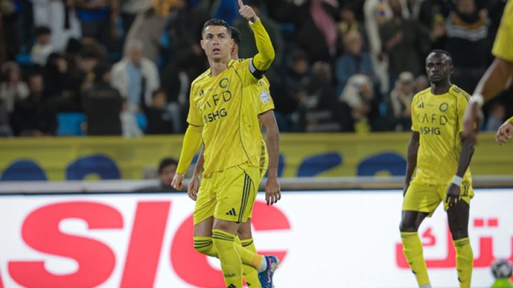 حقيقة طلب رونالدو الرحيل عن الدوري السعودي بنهاية الموسم
