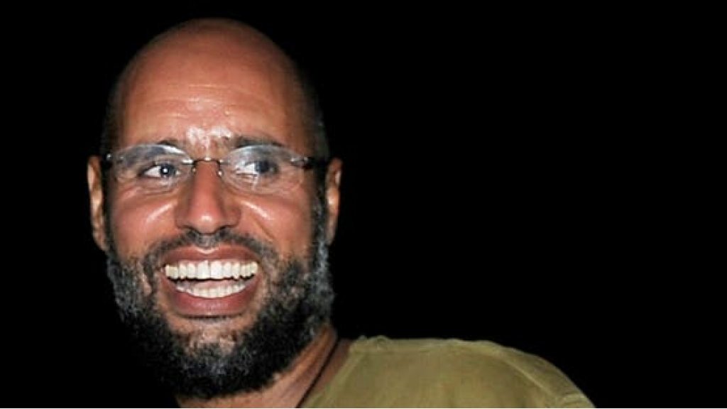 الأطباء فحصوا جثة القذافي.. وتوصلوا إلى كيفية مقتله