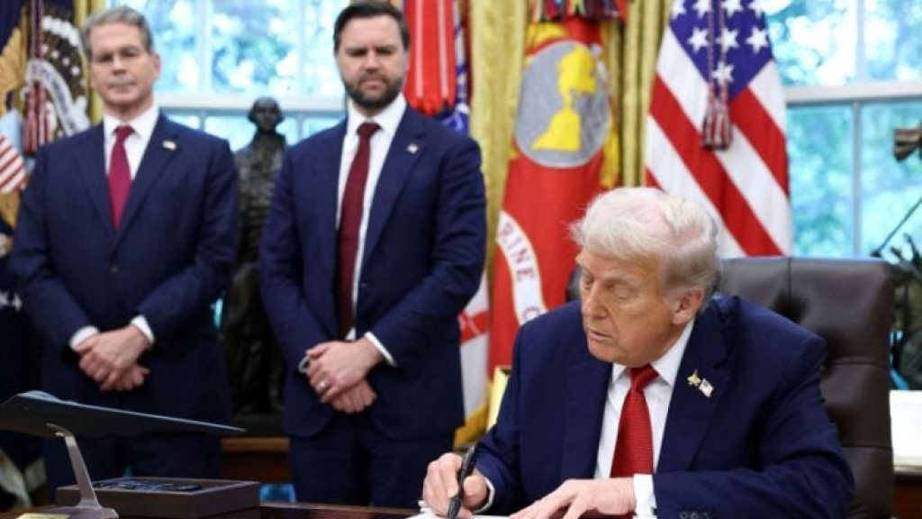 ترامب ينفعل على مراسلة سي إن إن بعد سؤال عن ملفات إبستين- (شاهد)