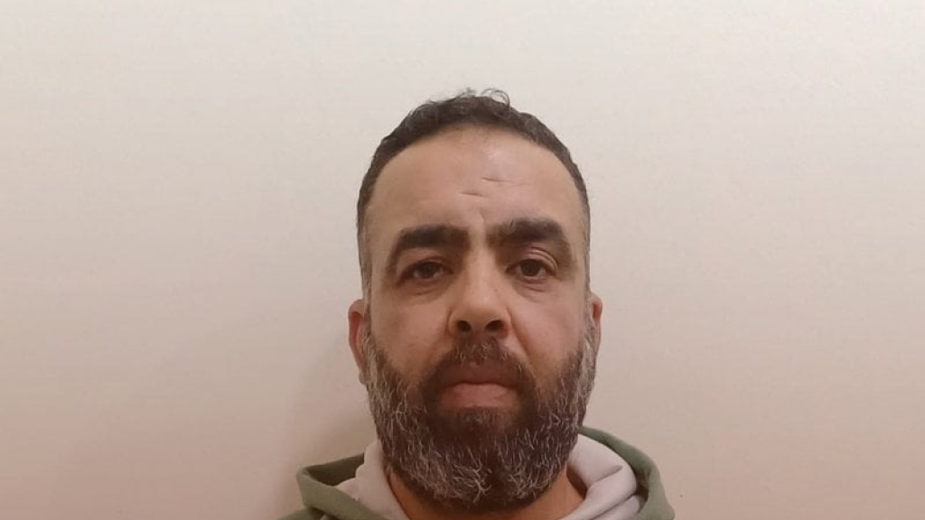 “أمن الدولة” يوقِفه ويعمّم أوصافه .. ينتحل صفة أمنية ويسلب المواطنين…