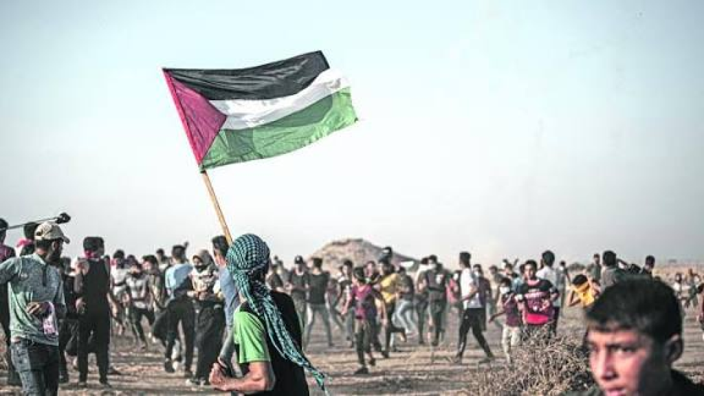 الوجود الفلسطيني في لبنان بين الاحتواء والتفكيك