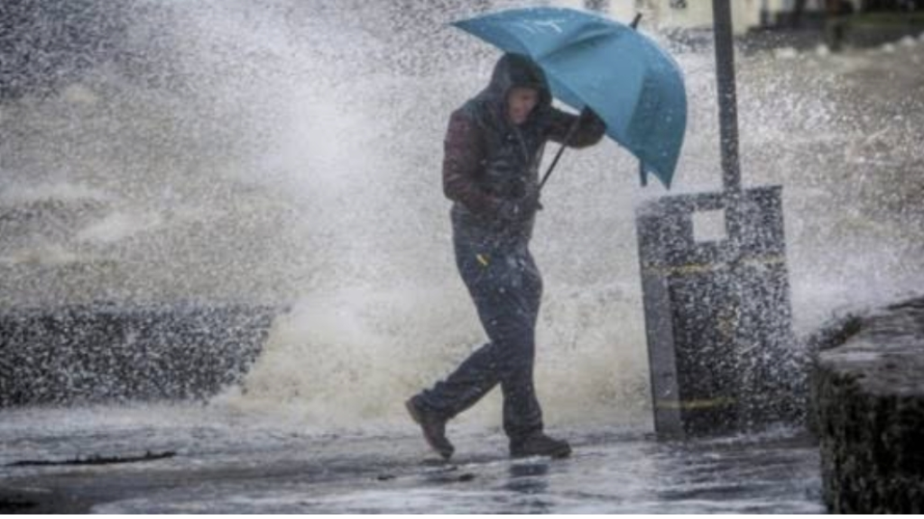 منخفض سريع لكن خطِر… رياح عاتية وأضرار محتملة!