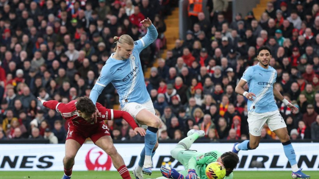 مانشستر سيتي يحقق فوز درامي على ليفربول في البريميرليج