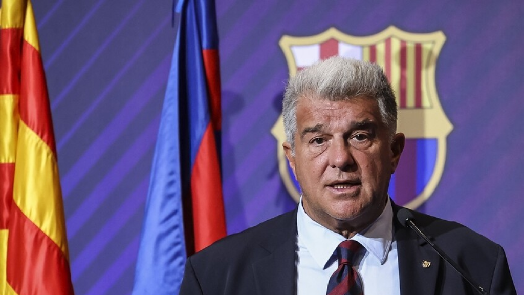 رسميا.. استقالة رئيس برشلونة