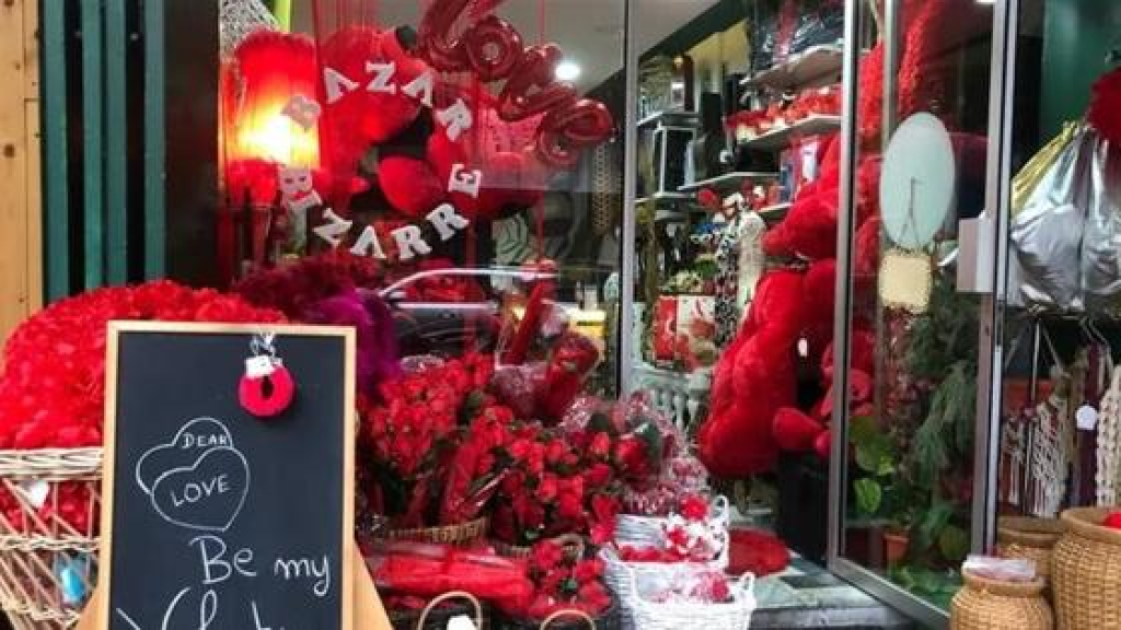 عيد الحب هذه السنة.. كيف أصبحت أسعار الحفلات والهدايا؟