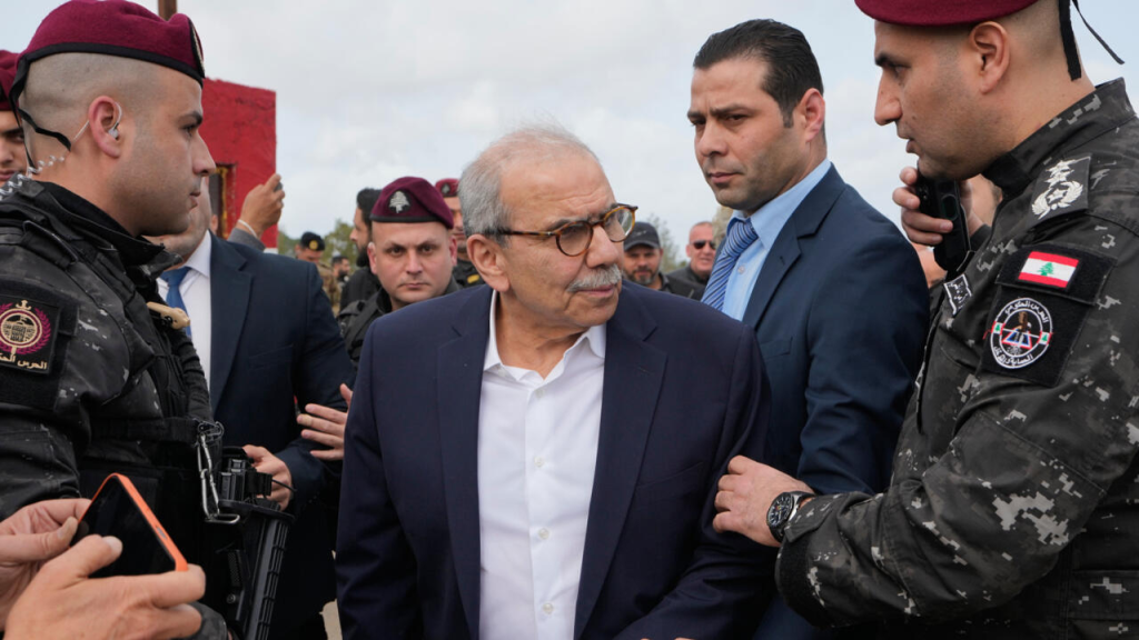 السيادة في ميزان الارتهان