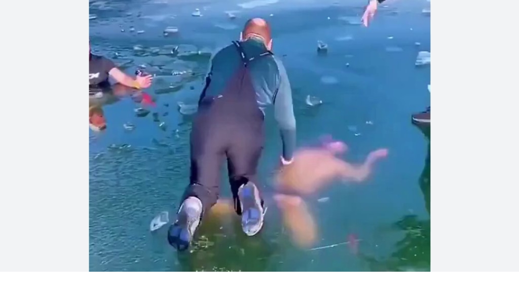 أربعون ثانيه تسببت بجنون مجموعه من الأصدقاء (فيديو)