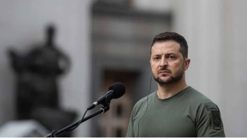 زيلينسكي: الهجمات الروسية تعقد فرص السلام