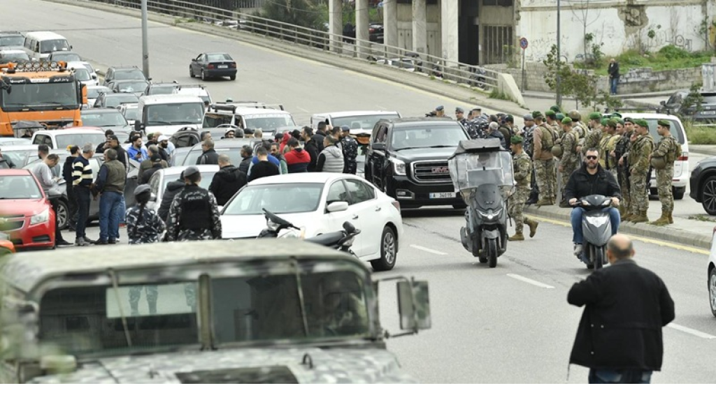 الجيش يعمل على فتح جسر الرينغ (فيديو)