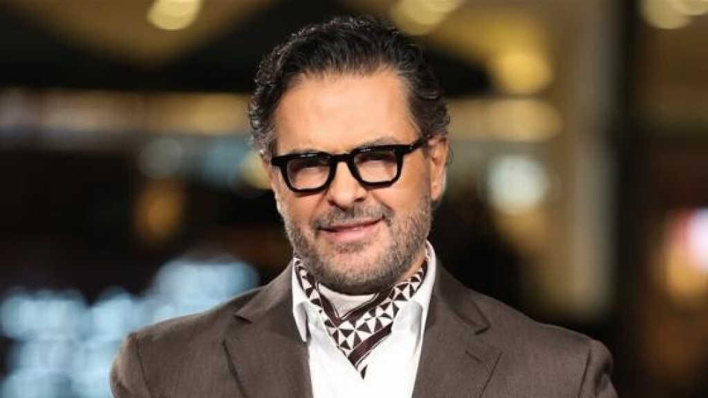 مفاجأة وسط الحفل.. لماذا أوقف راغب علامة الحفل ووجه كلامه لعائلته؟