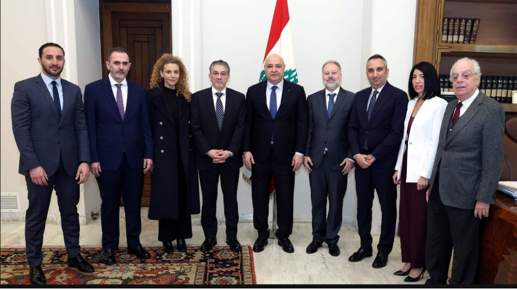  عون يؤكد ضرورة تشجيع المستثمرين وإعادة تفعيل 